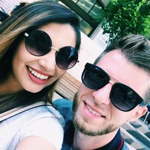 Meet your Posher, Leslie